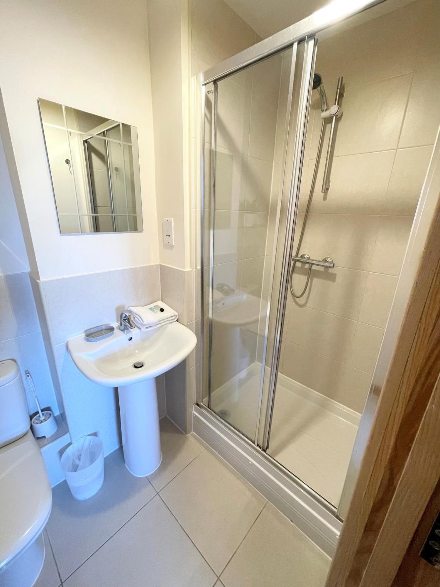 Appartamento Blue Sky Apartments@guildford Town Centre